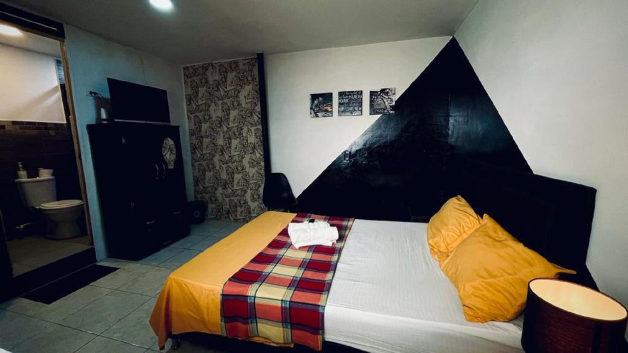 Tiger Hostel Medellín Kültér fotó