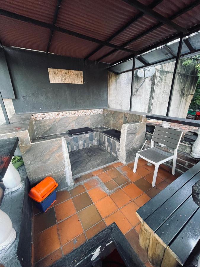 Tiger Hostel Medellín Kültér fotó