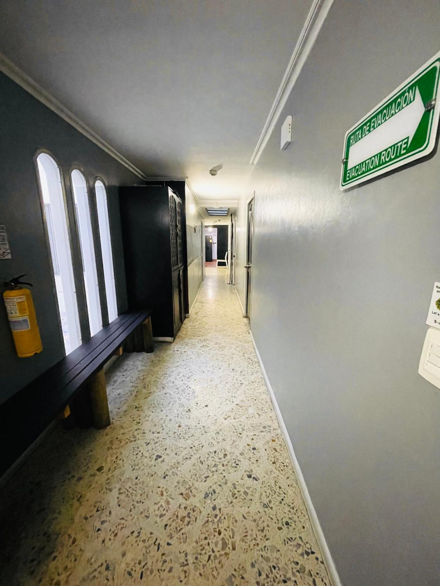 Tiger Hostel Medellín Kültér fotó